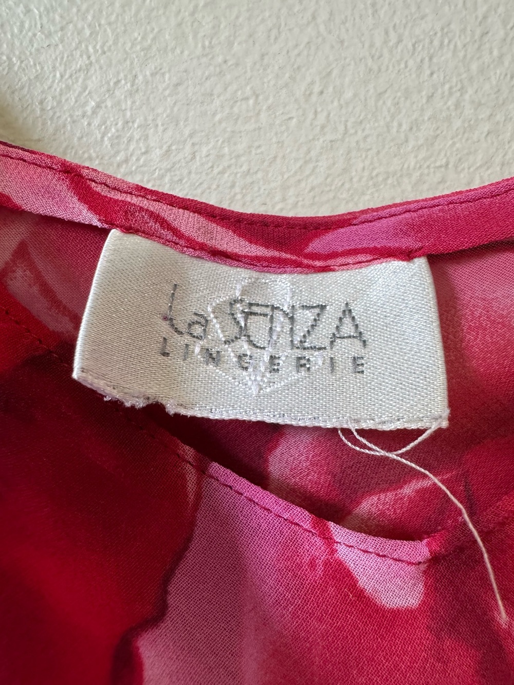 La Senza Lingerie Y2K floral print pink ruched cami tank top - Picture 4 of 4